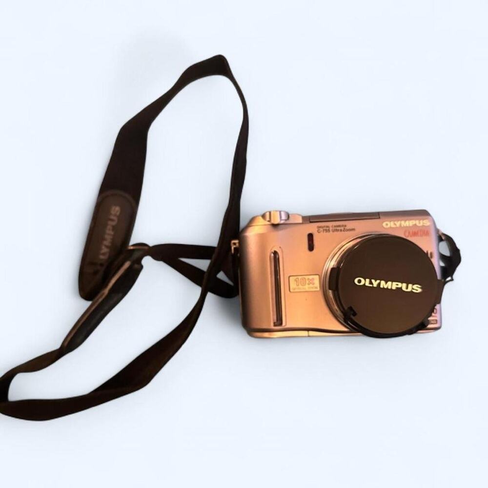 Vintage Olympus c 750 ultra zoom silver  Camera